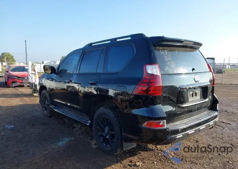 2022 Lexus Gx 460 z USA, uszkodzony, nr VIN JTJKM7BX4N5309588